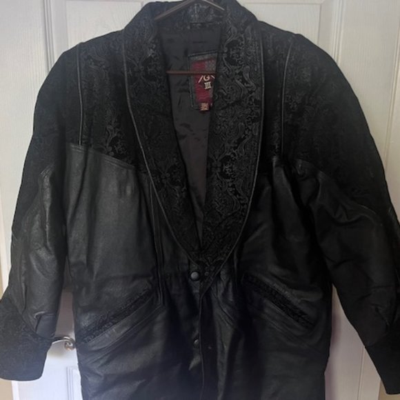 Beautiful black leather jacket/short coat with patterned inlays, like new, SzS - Picture 4 of 6